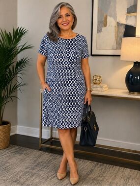 Ronni Nicole Navy and White Geometric Short-Sleeve Shift Dress with Pockets